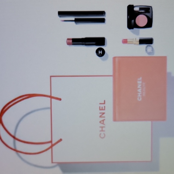 Chanel Makeup takeaways  The Nature Getaway - Picture 6 of 13